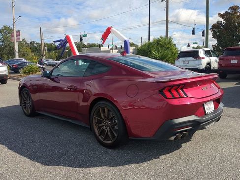 Used 2025 Ford Mustang GT Premium image 6