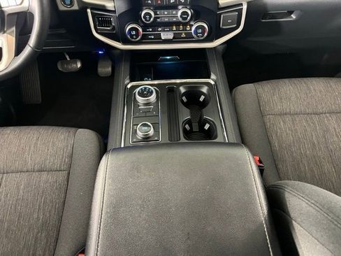 Used 2024 Ford Expedition XLT image 33