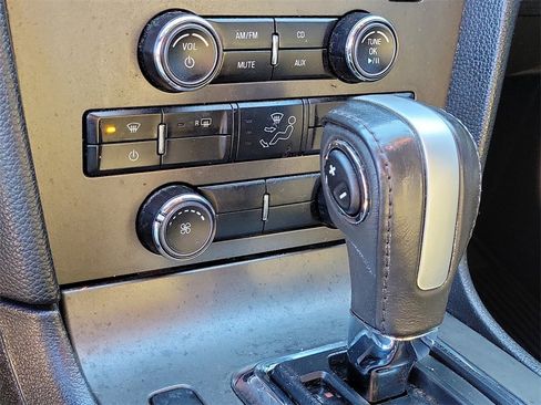 Used 2014 Ford Mustang GT image 29