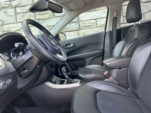 Certified 2019 Jeep Compass Latitude AWD/4WD image 8
