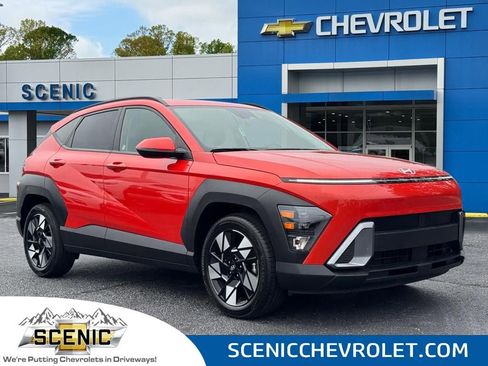 Used 2025 Hyundai Kona SEL image 1