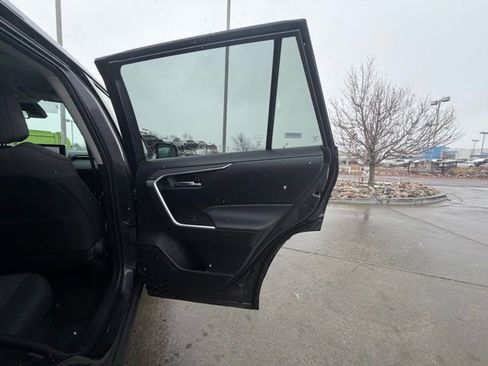 Used 2025 Toyota RAV4 XLE AWD/4WD image 26
