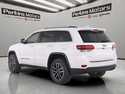 Used 2020 Jeep Grand Cherokee Limited w/ Luxury Group II AWD/4WD image 3