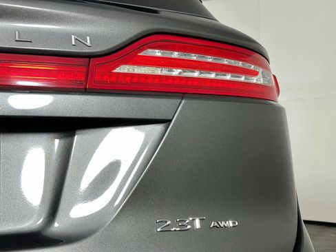 Used 2018 Lincoln MKC Reserve AWD/4WD image 10