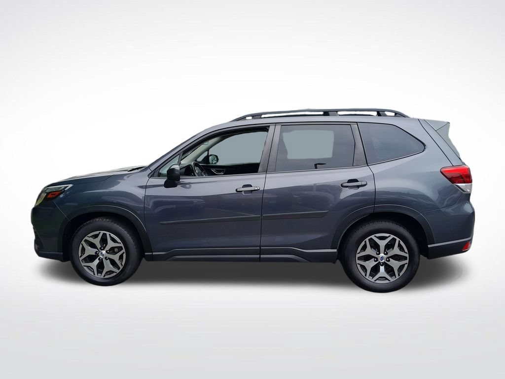 Used 2022 Subaru Forester Premium w/ Popular Package #1 AWD/4WD image 4
