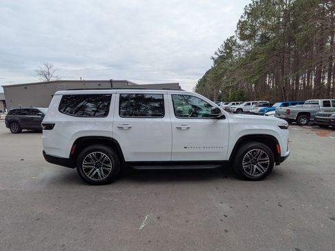 New 2026 Jeep Grand Wagoneer 4WD w/ Premium Group I image 4