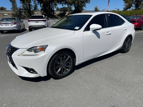 Used 2015 Lexus IS 250 RWD image 1