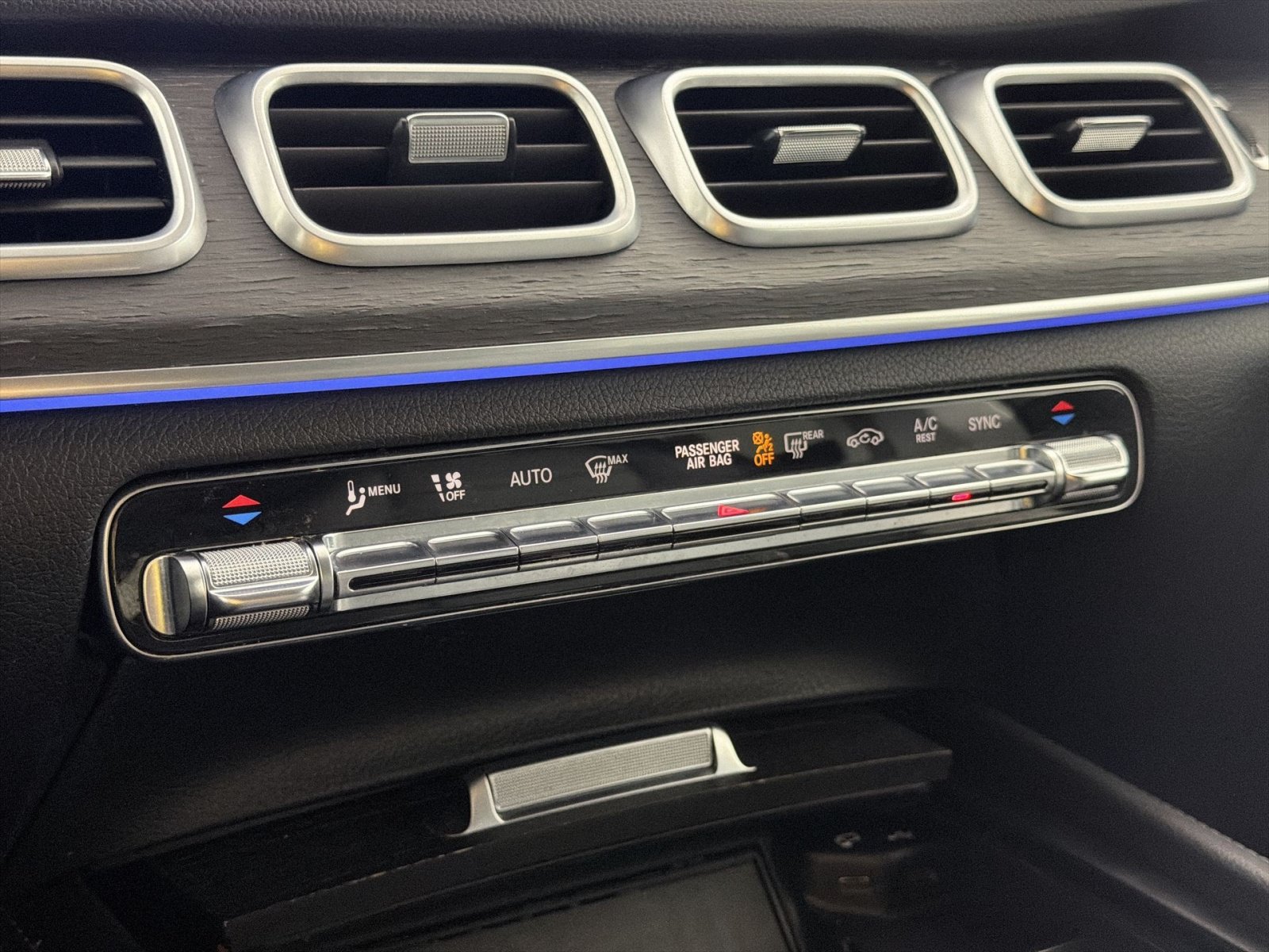 Used 2020 Mercedes-Benz GLE 350 4MATIC image 21