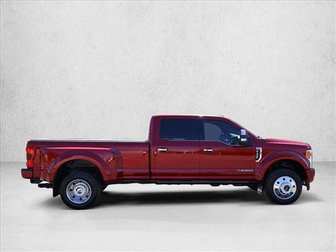 Used 2017 Ford F450 Platinum w/ Platinum Ultimate Package AWD/4WD image 4