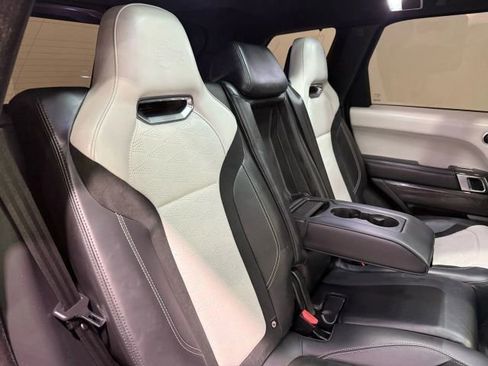 Used 2020 Land Rover Range Rover Sport SVR image 31