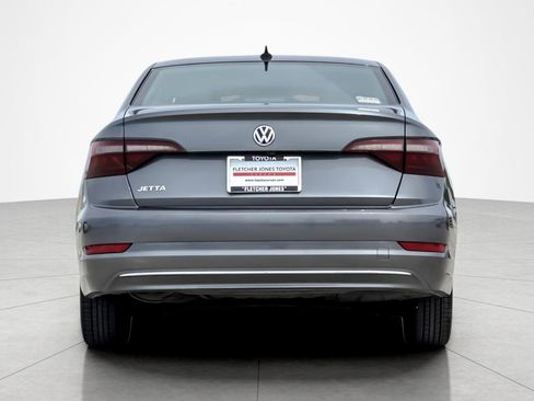 Used 2021 Volkswagen Jetta SE image 4