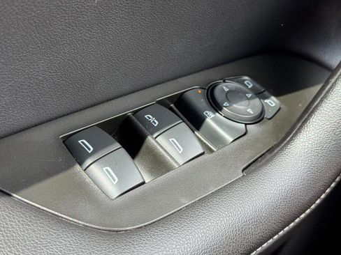 Used 2024 Chevrolet Blazer LT w/ Convenience Package FWD image 21