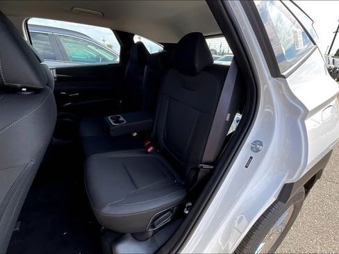 New 2026 Hyundai Tucson SE image 10