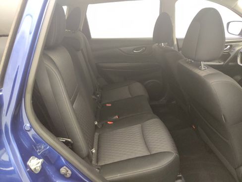 Used 2019 Nissan Rogue SV w/ Premium Package image 19