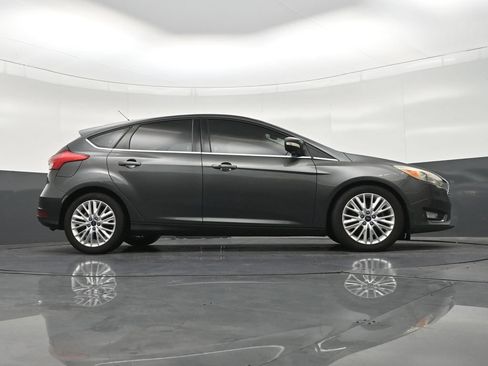 Used 2018 Ford Focus Titanium FWD image 28