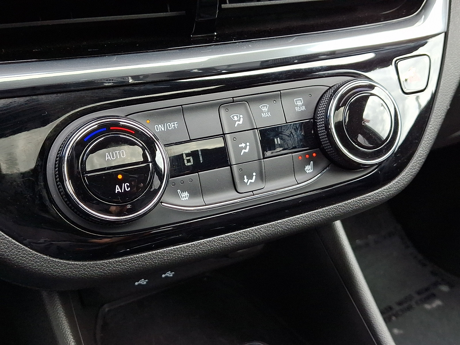 Used 2026 Buick Envista Sport Touring w/ Convenience I Package FWD image 17