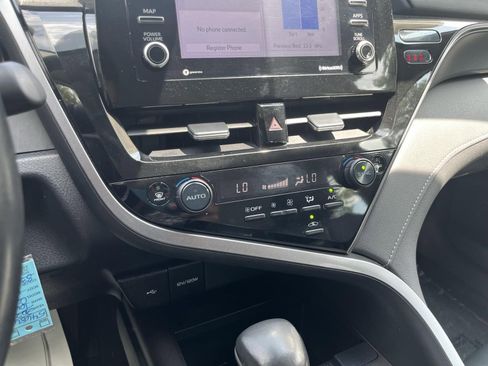 Used 2023 Toyota Camry SE FWD image 34
