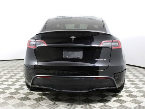 Used 2022 Tesla Model Y Performance image 33