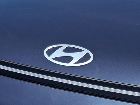 Used 2025 Hyundai Kona SEL AWD/4WD image 29
