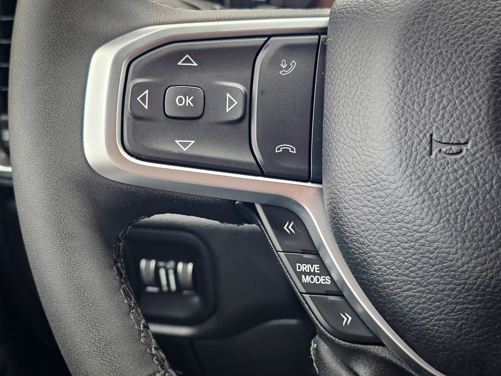 Used 2025 RAM 1500 Big Horn AWD/4WD image 19