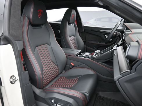 Used 2024 Lamborghini Urus S image 35