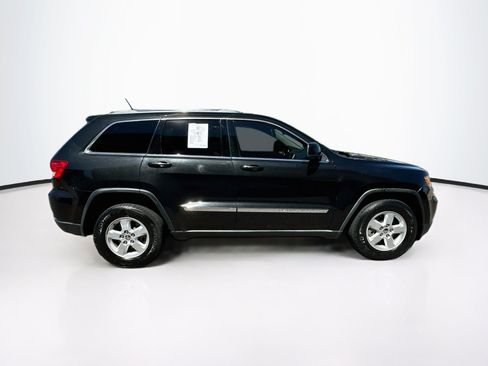 Used 2011 Jeep Grand Cherokee Laredo AWD/4WD image 10