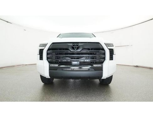 New 2025 Toyota Tundra Limited image 31