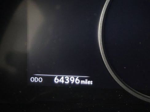 Used 2024 Lexus RX 350h w/ Cold Area Package image 38