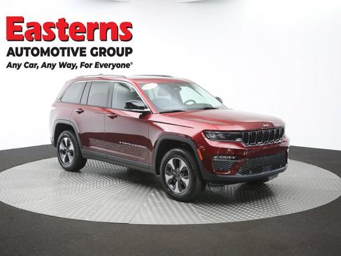 Used 2022 Jeep Grand Cherokee Limited 4xe w/ Luxury Tech Group II AWD/4WD image 53