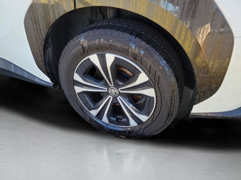 Used 2024 Toyota bZ4X XLE image 29