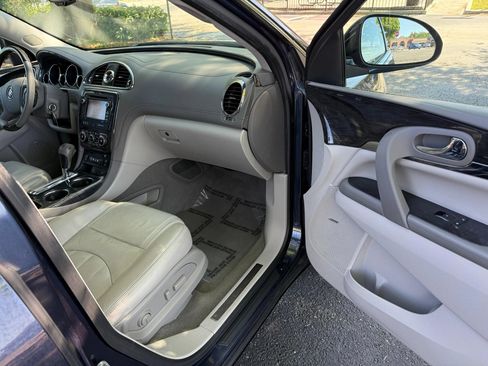 Used 2015 Buick Enclave Leather FWD image 17