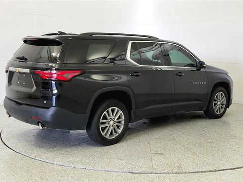 Used 2023 Chevrolet Traverse LT FWD image 7