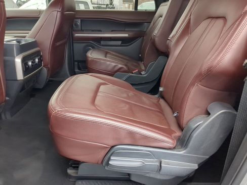 Used 2024 Ford Expedition Max Limited image 30