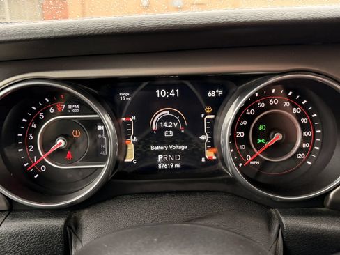 Used 2018 Jeep Wrangler Unlimited Rubicon AWD/4WD image 22