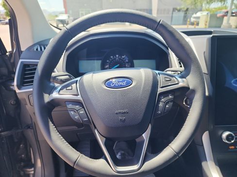 Used 2022 Ford Edge SEL w/ Sport Appearance Package AWD/4WD image 9