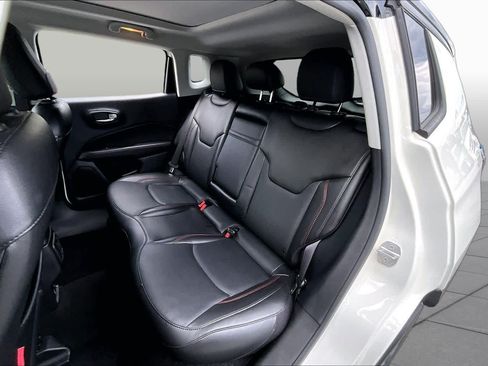 Used 2020 Jeep Compass Trailhawk w/ Leather Interior Group AWD/4WD image 20