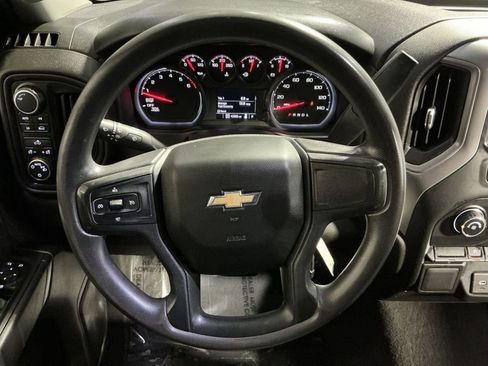 Used 2022 Chevrolet Silverado 1500 Custom image 24