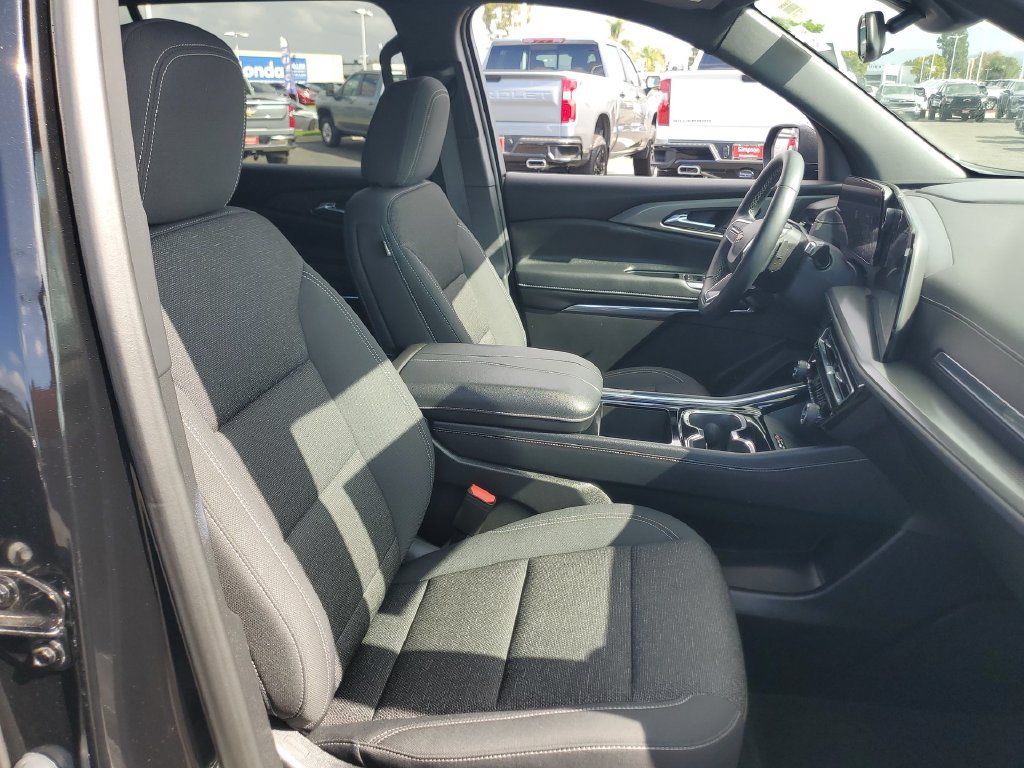 Used 2026 Chevrolet Traverse LT FWD image 27