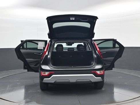Used 2023 Kia Niro EX FWD image 32