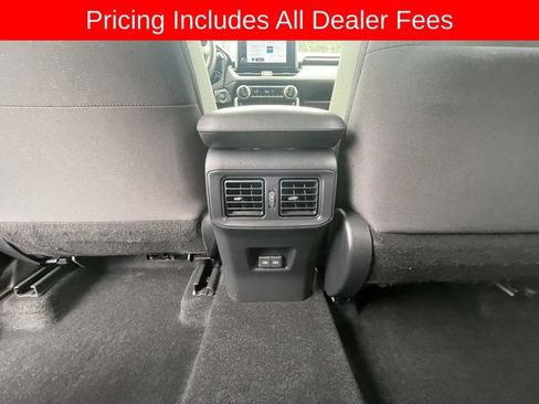 Used 2023 Toyota RAV4 SE AWD/4WD image 17