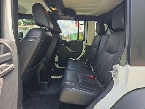 Used 2018 Jeep Wrangler Unlimited Sport S AWD/4WD image 33