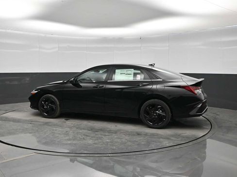 New 2026 Hyundai Elantra SEL Sport Premium FWD image 5