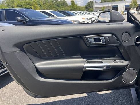 Used 2022 Ford Mustang Premium RWD image 9
