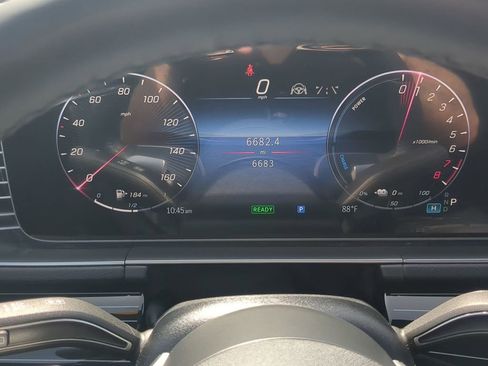 Used 2025 Mercedes-Benz GLE 450e 4MATIC image 15