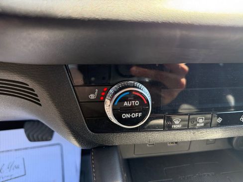 Used 2022 Mitsubishi Outlander SE AWD/4WD image 30