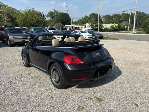Used 2013 Volkswagen Beetle 2.5 FWD image 10