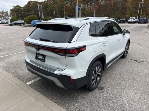 New 2026 Volkswagen Tiguan S image 7