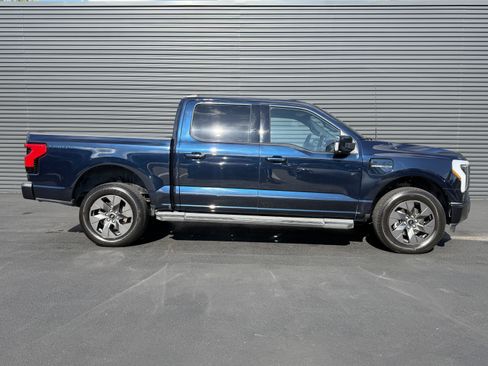 Used 2023 Ford F150 Lightning Lariat AWD/4WD image 8