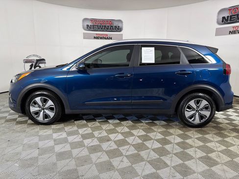 Used 2022 Kia Niro LX FWD image 6