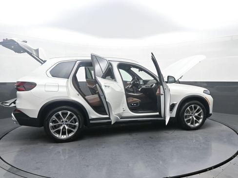 New 2026 BMW X5 xDrive40i AWD/4WD image 46